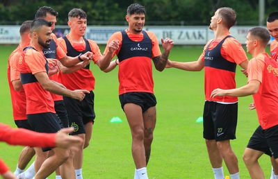 Caniculă la București, antrenament în ploaie pentru FCSB la Apeldoorn » Cele mai tari imagini din cantonamentul roș-albastru