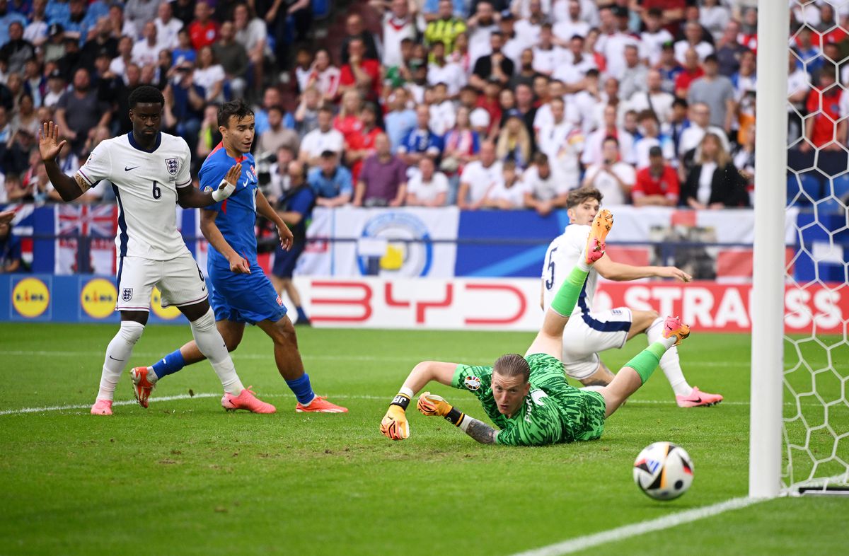 Moment incredibil la finalul partidei dintre Anglia și Slovacia » Un star al „The Three Lions” l-a numit „p***ă cheală” pe Francesco Calzona