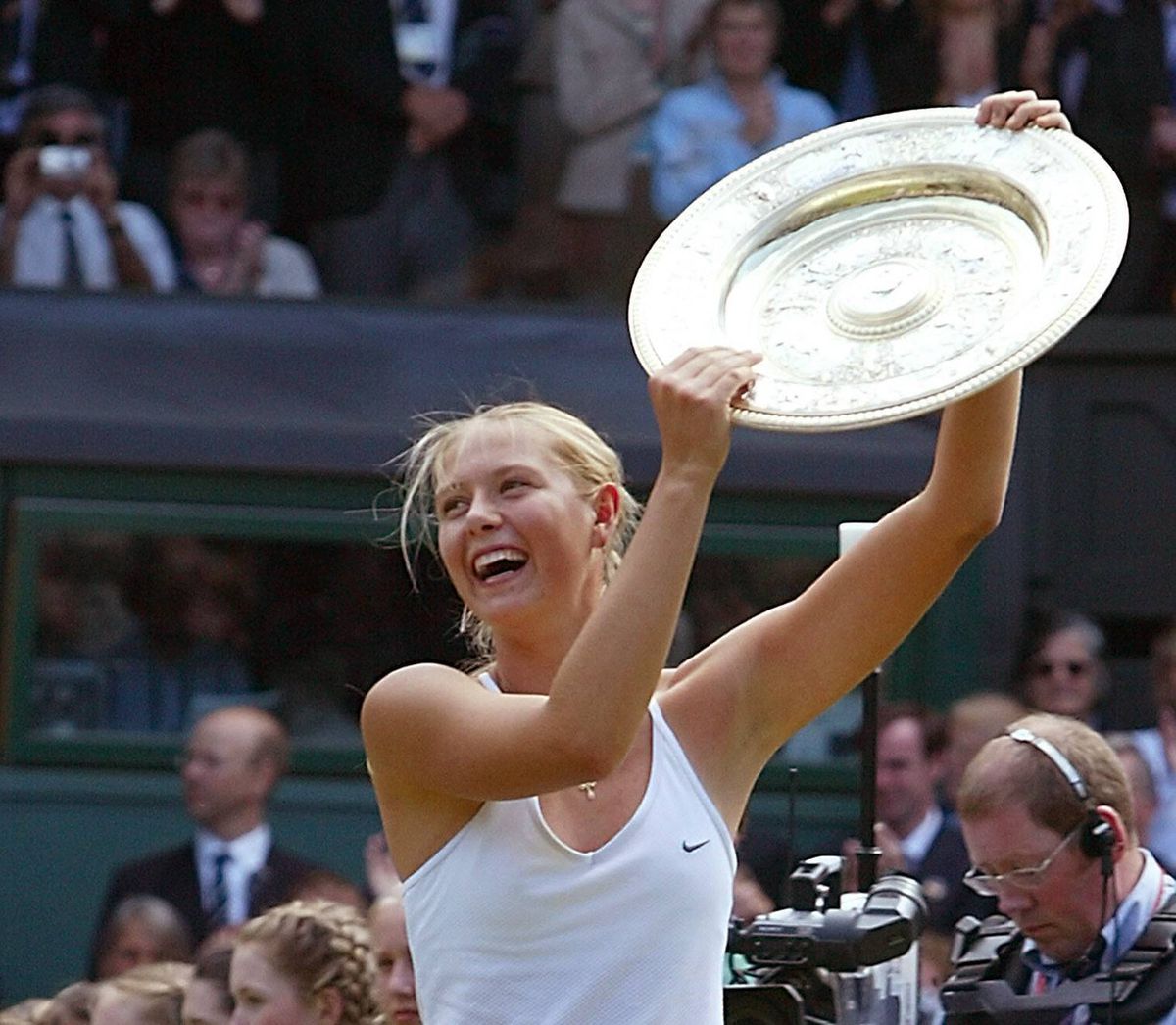 Maria Sharapova, vizită la Wimbledon după 20 de ani de la triumful său neașteptat pe iarba londoneză