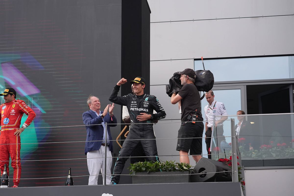 George Russell, triumf în Marele Premiu al Austriei după o cursă NEBUNĂ! » Prima victorie Mercedes din noiembrie 2022