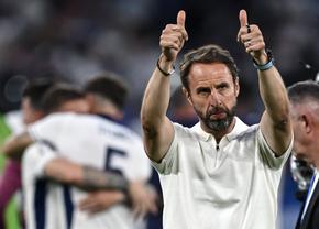 Lovit din toate părțile, Gareth Southgate a explicat de ce a întârziat schimbările în Anglia - Slovacia: „Știu că sună ridicol”
