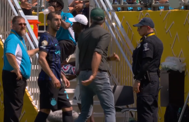 Conflict major în timpul meciului dintre Inter și Fluminense » Situația a degenerat după ce jucătorul l-a îmbrâncit pe antrenor