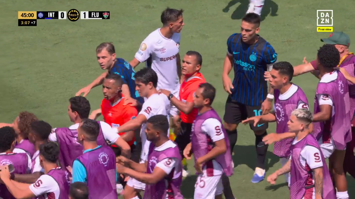 Conflict major în timpul meciului dintre Inter și Fluminense » Situația a degenerat după ce jucătorul l-a îmbrâncit pe antrenor