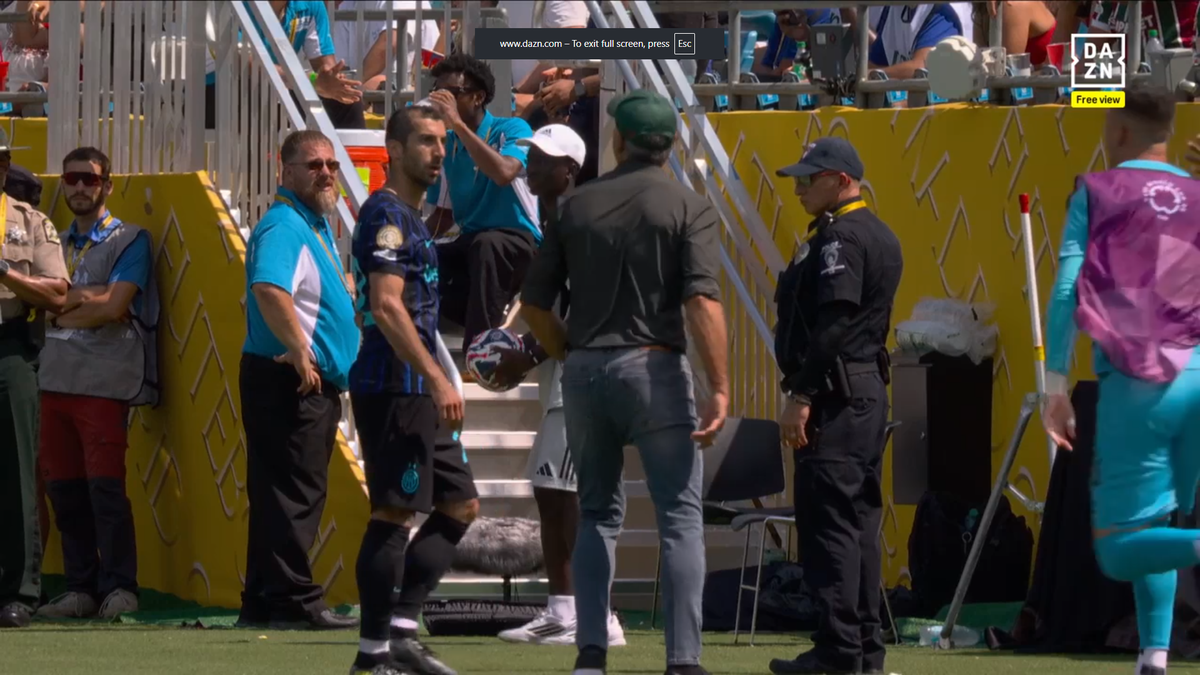 Cristi Chivu suferă prima înfrângere pe banca lui Inter Milano și părăsește Campionatul Mondial al Cluburilor