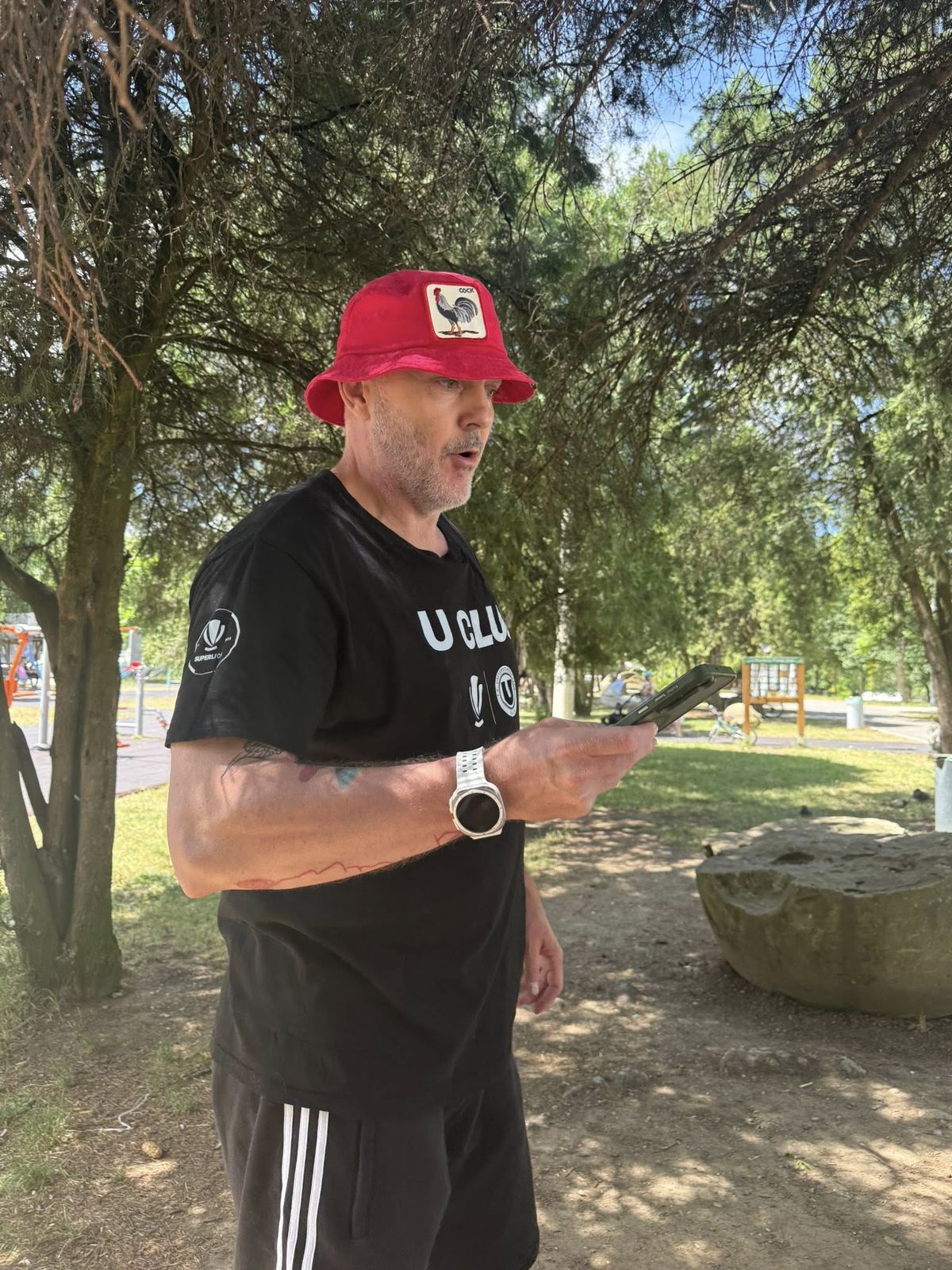 O femeie a fost bătută în Cluj de un suporter al Universității