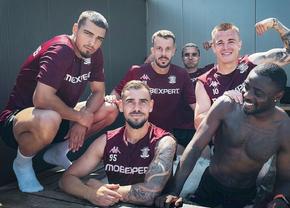 Rivali pe teren, vecini în București » Doi jucători-cheie de la Rapid și Dinamo se văd zilnic în bloc: „Un băiat foarte bun”