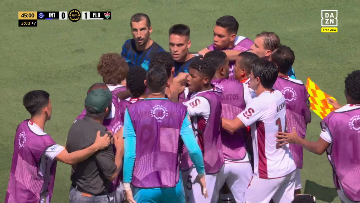 Conflict major în timpul meciului dintre Inter și Fluminense » Situația a degenerat după ce jucătorul l-a îmbrâncit pe antrenor