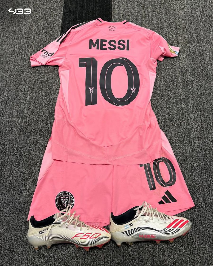 L-a bătut și apoi l-a dezbrăcat! Dembele i-a luat inclusiv ghetele lui Lionel Messi și s-a lăudat pe internet