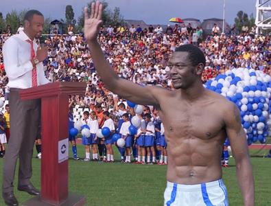 Greu de imaginat cu ce se ocupă la 45 de ani Jeremie Njock, colosul ...