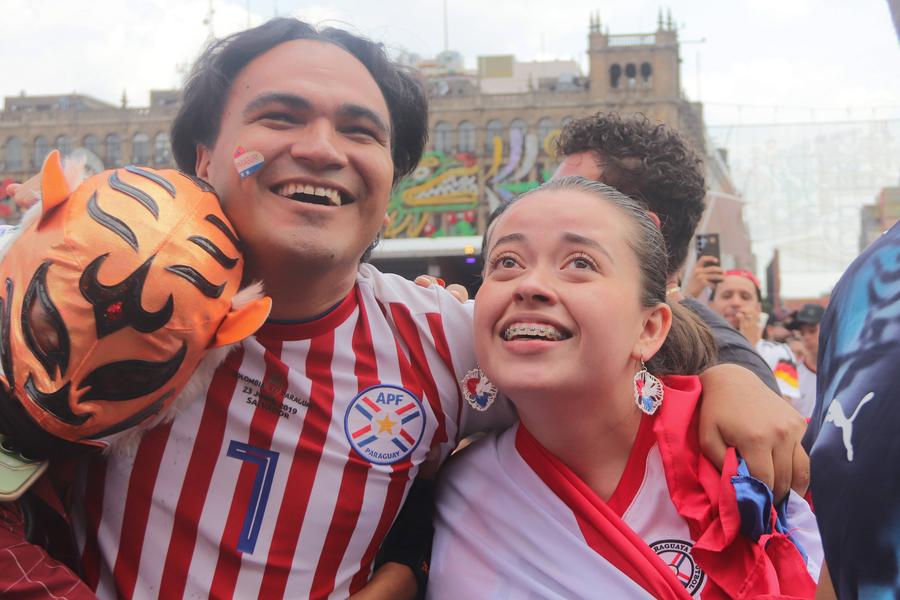 Sărbătoare în Paraguay după calificarea în optimile Mondialului // foto: Imago și X Cod roșu la Philadelphia: jucătorii vor resimți la sol 46 de grade! » Planul adoptat de FIFA împotriva caniculei