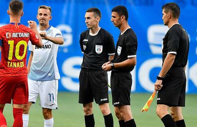 EXCLUSIV Arbitrul acuzat că a făcut praf un meci, trimis de FRF la jocul decisiv din Liga 2! Cine conduce FC Argeș - UTA Arad