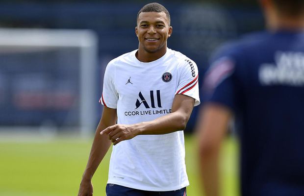 A început numărătoarea inversă până la mutarea anului în fotbalul european! Cum plănuiește Real Madrid să îl aducă pe Kylian Mbappe