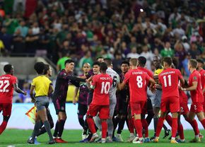 Meci oprit și bătaie între jucători la partida Mexic – Canada! De la ce a pornit totul
