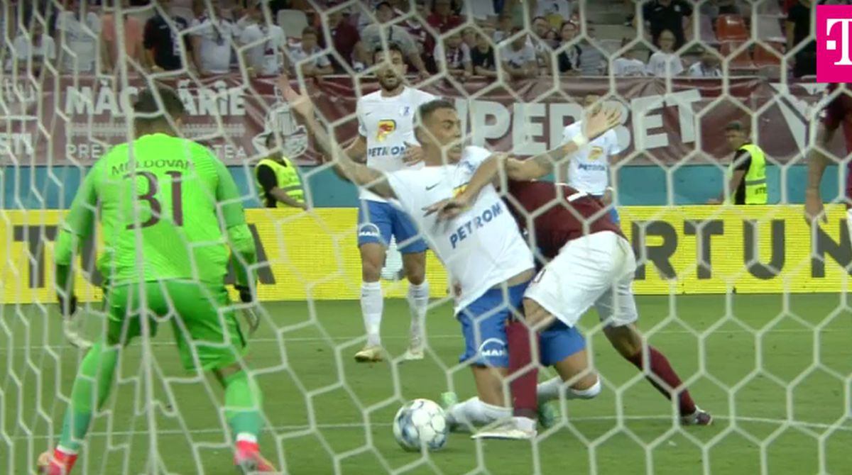 Hațegan n-a revenit din vacanță » Nu a văzut un penalty cât casa în Rapid - Farul