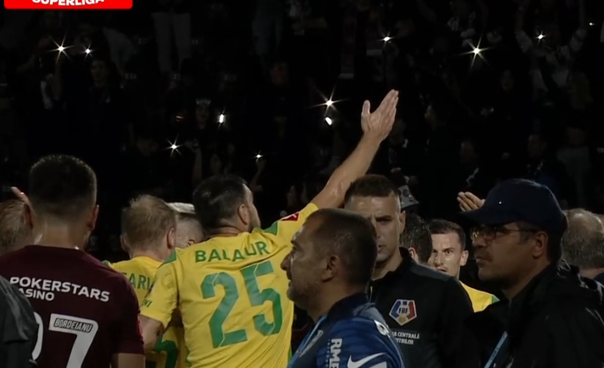 CFR Cluj - CS Mioveni, întrerupt circa 40 de minute din cauza defectării instalaţiei de iluminat » Dacă se stingea din nou, gazdele ar fi pierdut meciul la „masa verde”