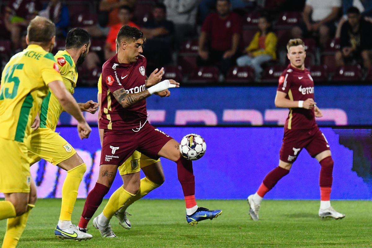 CFR Cluj - CS Mioveni 4-2 » Victorie atipică pentru Dan Petrescu