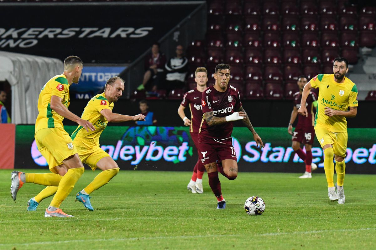 CFR Cluj - CS Mioveni 4-2 » Victorie atipică pentru Dan Petrescu