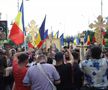 Gigi Becali, Alexandru Tudor și preoții înainte de plecarea la marșul prin București. Foto: Eli Driu (Libertatea)