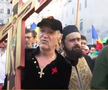 Gigi Becali, Alexandru Tudor și preoții înainte de plecarea la marșul prin București. Foto: Eli Driu (Libertatea)