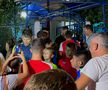 Jucătorii de la FCSB, asaltați de fani după meci