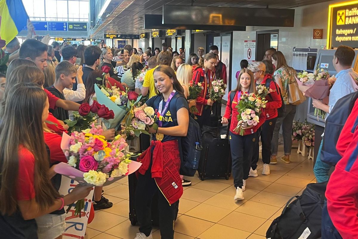 A aterizat delegația României de la FOTE 2023 » Primire superbă la aeroport