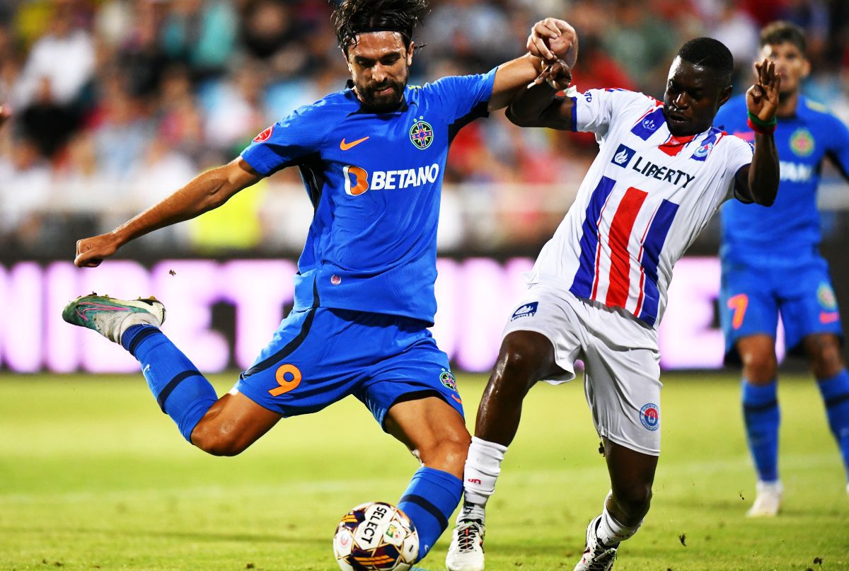 Compagno a răbufnit: „Poate ne retragem puțin. Dar aici ține de antrenor, nu e treaba mea” » Ce spune despre un posibil transfer