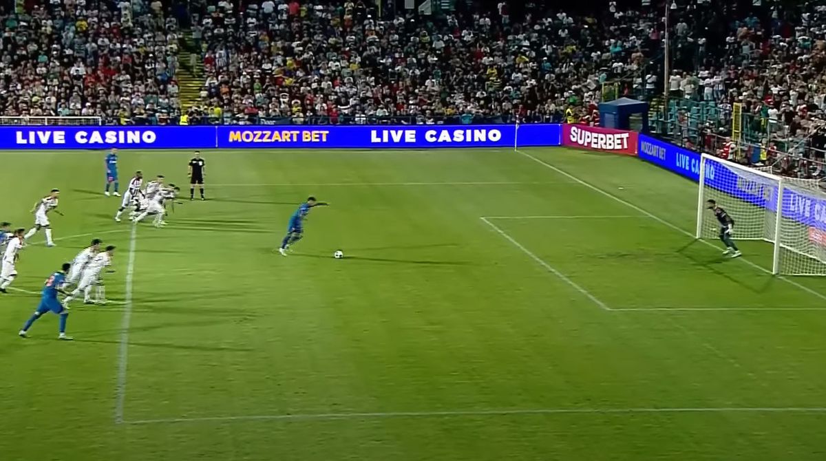 Penalty-ul lui Florinel Coman trebuia repetat! Detaliul care a fost ignorat de „central” + De ce VAR nu a putut interveni