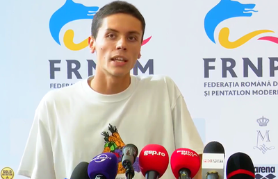 David Popovici a revenit în România » Discurs excepțional: „Îmi pare rău dacă vă așteptați la altceva. Aș vrea să închei cu un citat al lui Earl Nightingale”