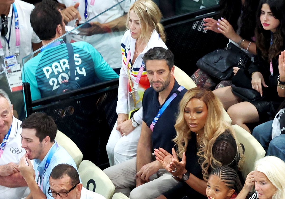 Serena Williams a urmărit de lângă Nadia Comăneci marea finală de la gimnastică » Imagini din Bercy Arena și ce au vorbit cele două: „I-am explicat cum e”