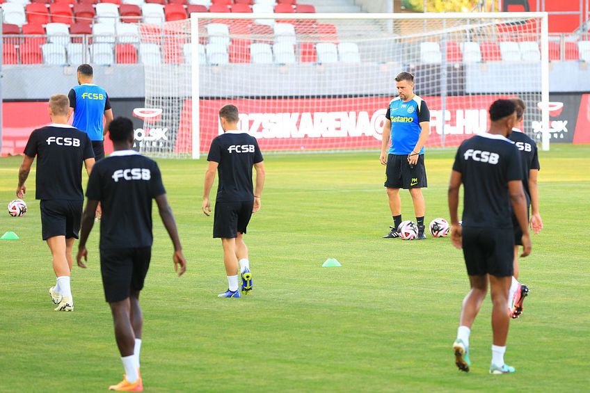 FCSB a intrat în focurile meciului cu Maccabi Tel Aviv, returul turului secund de Champions League. La antrenamentul de astăzi, buna dispoziție a fost la ea acasă. Foto: Ionuț Iordache (GSP)