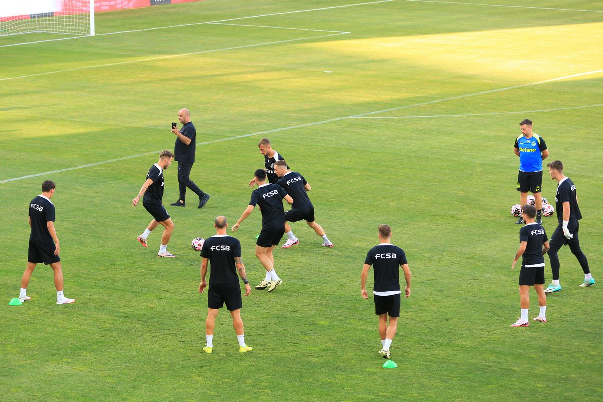 Antrenament FCSB înaintea returului cu M. Tel Aviv