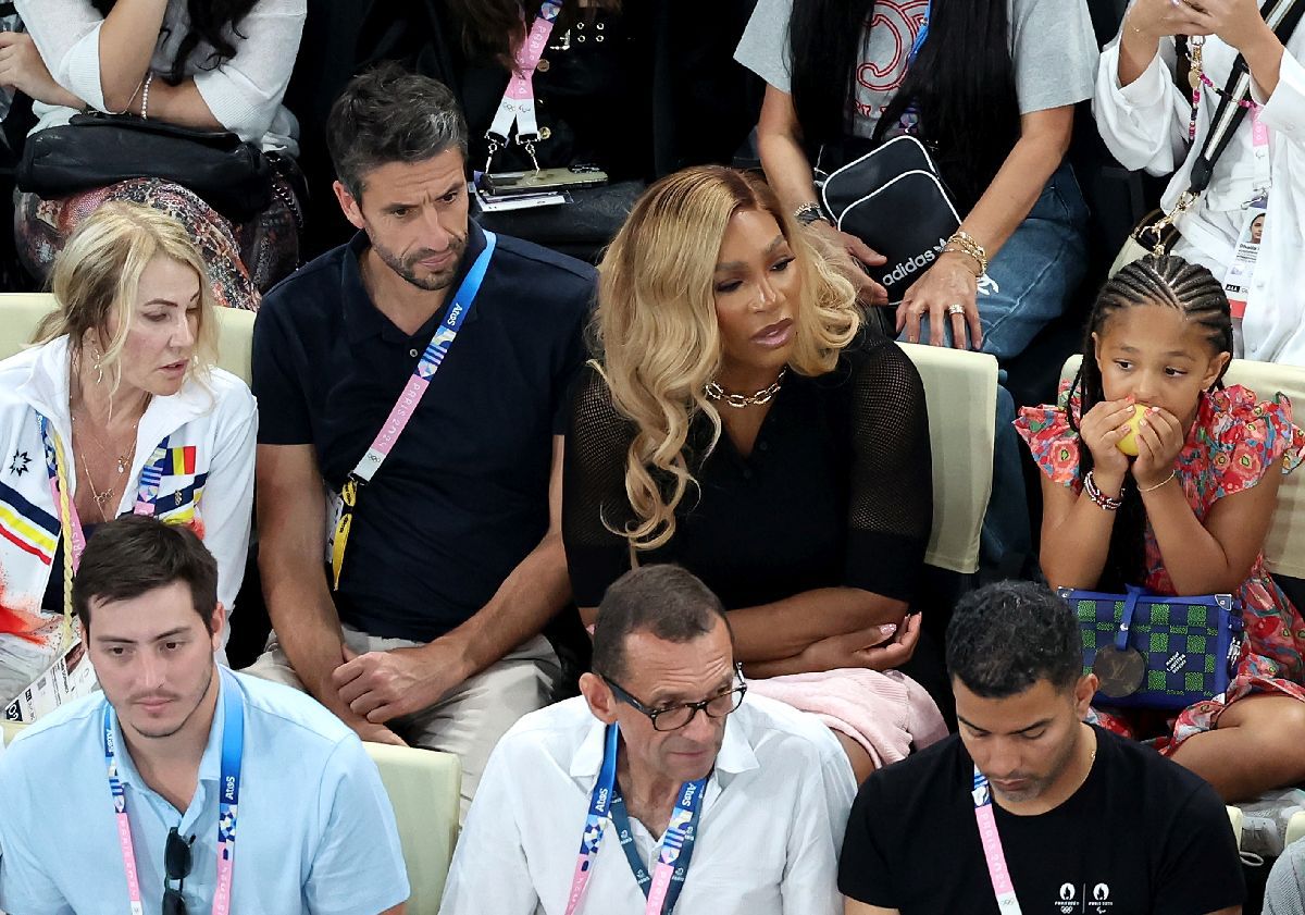 Serena Williams a urmărit de lângă Nadia Comăneci marea finală de la gimnastică » Imagini din Bercy Arena și ce au vorbit cele două: „I-am explicat cum e”