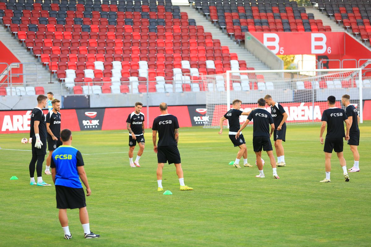 Antrenament FCSB înaintea returului cu M. Tel Aviv