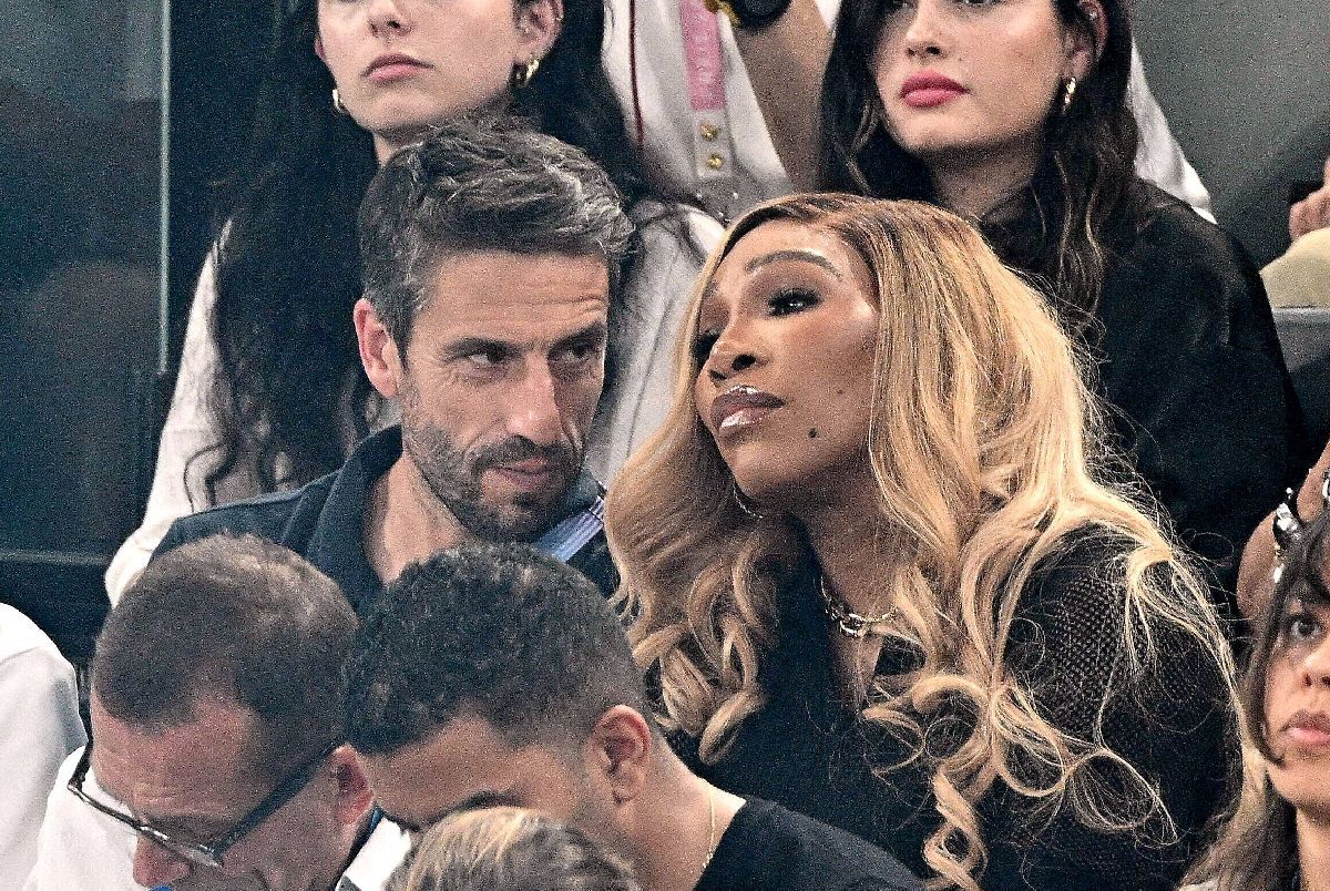 Serena Williams a urmărit de lângă Nadia Comăneci marea finală de la gimnastică » Imagini din Bercy Arena și ce au vorbit cele două: „I-am explicat cum e”