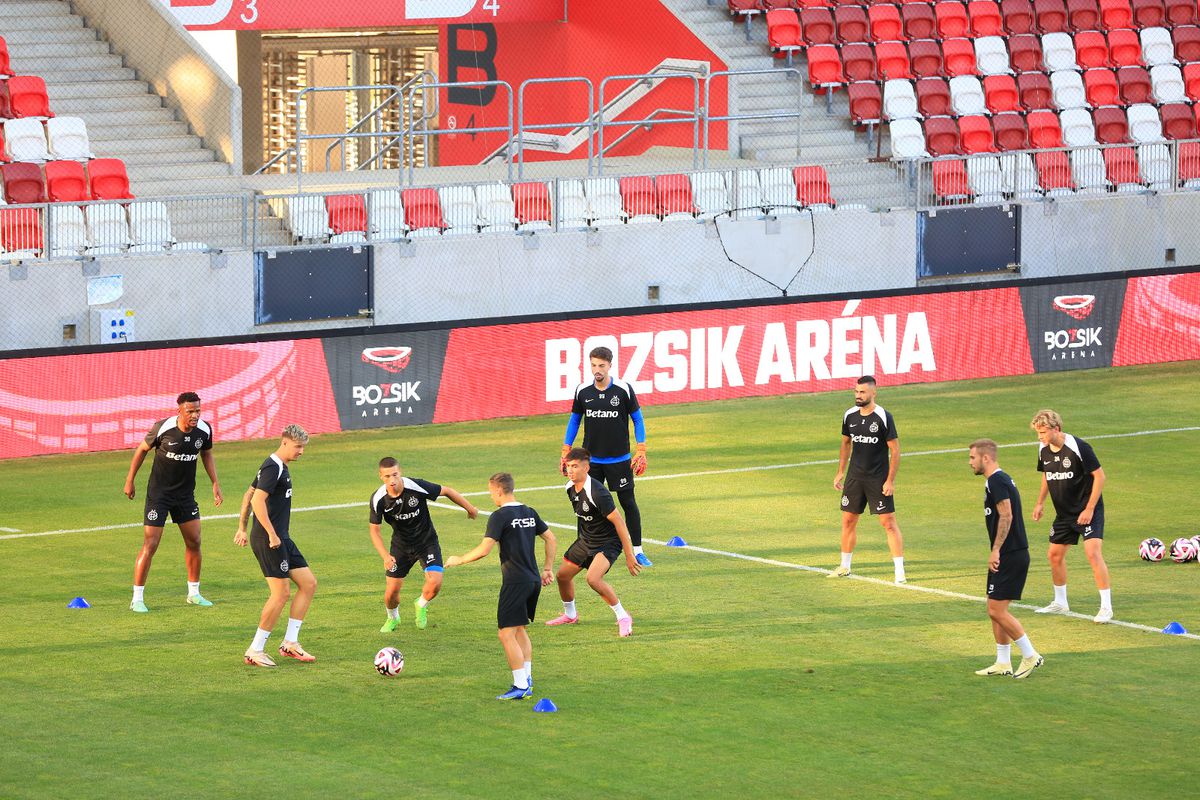 Antrenament FCSB înaintea returului cu M. Tel Aviv