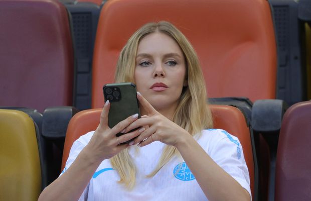 Susținere specială pentru Denis Alibec la FCSB - Shkendija: bunica și iubita în tribunele Arenei Naționale