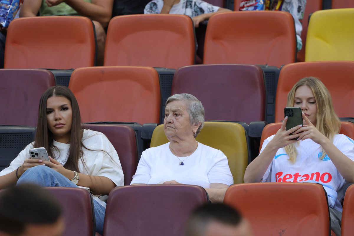 Susținere specială pentru Denis Alibec la FCSB - Shkendija: bunica și iubita în tribunele Arenei Naționale