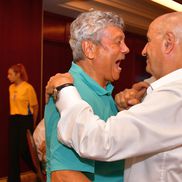 Mircea Lucescu și-a serbat ziua de naștere împreună cu aproape 50 de fotbaliști alături de care a colaborat în carieră. Foto: Cristi Preda (GSP.RO)