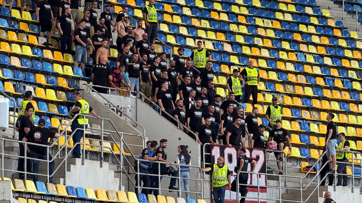 Suporterii lui Shkendija au ajuns la Arena Națională