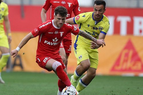 LIVE DE LA 21:30 Petrolul - UTA, duel de tradiție pe „Ilie Oană” » Echipele pregătite de Ciobotariu și Mihalcea + cote