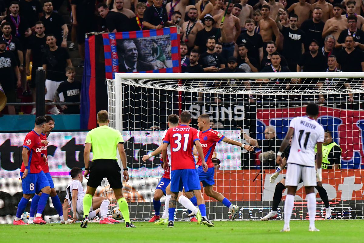 Inamicul numărul 1 al suporterilor FCSB: scuipat și înjurat!