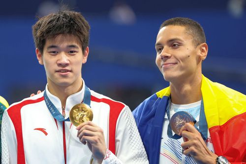 Wow! Cum îi numește L'Equipe pe David Popovici și Pan Zhanle, înaintea semifinalelor de la 100 m liber: „Piscina se cutremură”