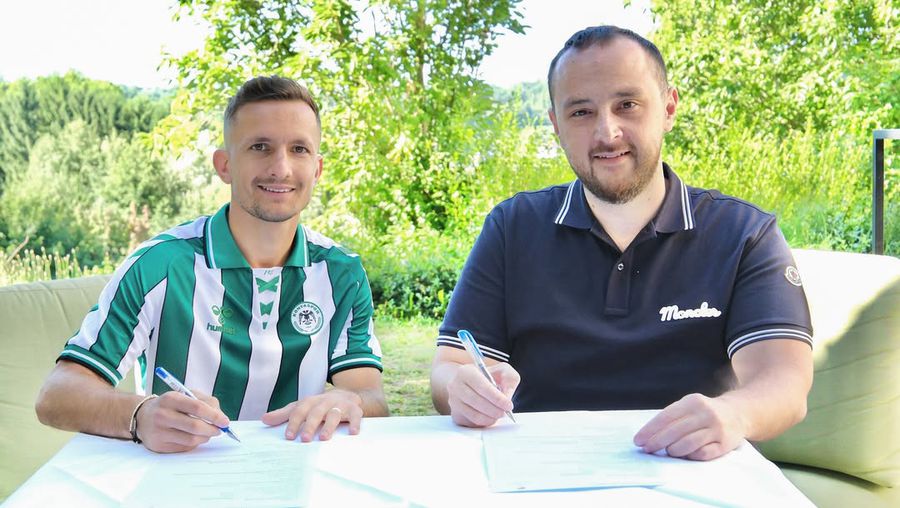 S-a terminat! Marius Ștefănescu a plecat de la FCSB și va juca la Konyaspor. FOTO: Instagram @Konyaspor Marius Ștefănescu, prezentat la noua echipă ca o supervedetă: „Marele maestru a venit!”