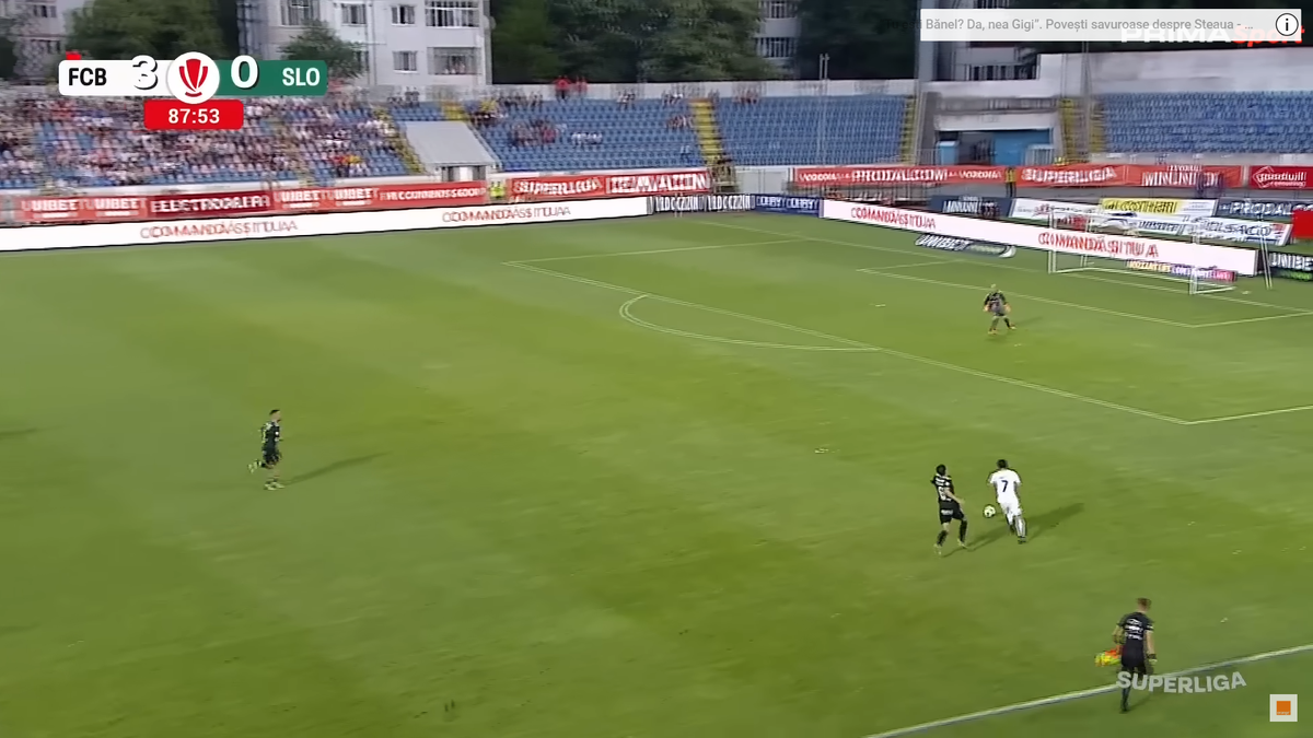 Fotbalistul din Superliga „îi dă o palmă” finanțatorului care îl ironizase: „Părinții mei erau în podul casei, ca să nu-i radă inundațiile, domnule patron!”