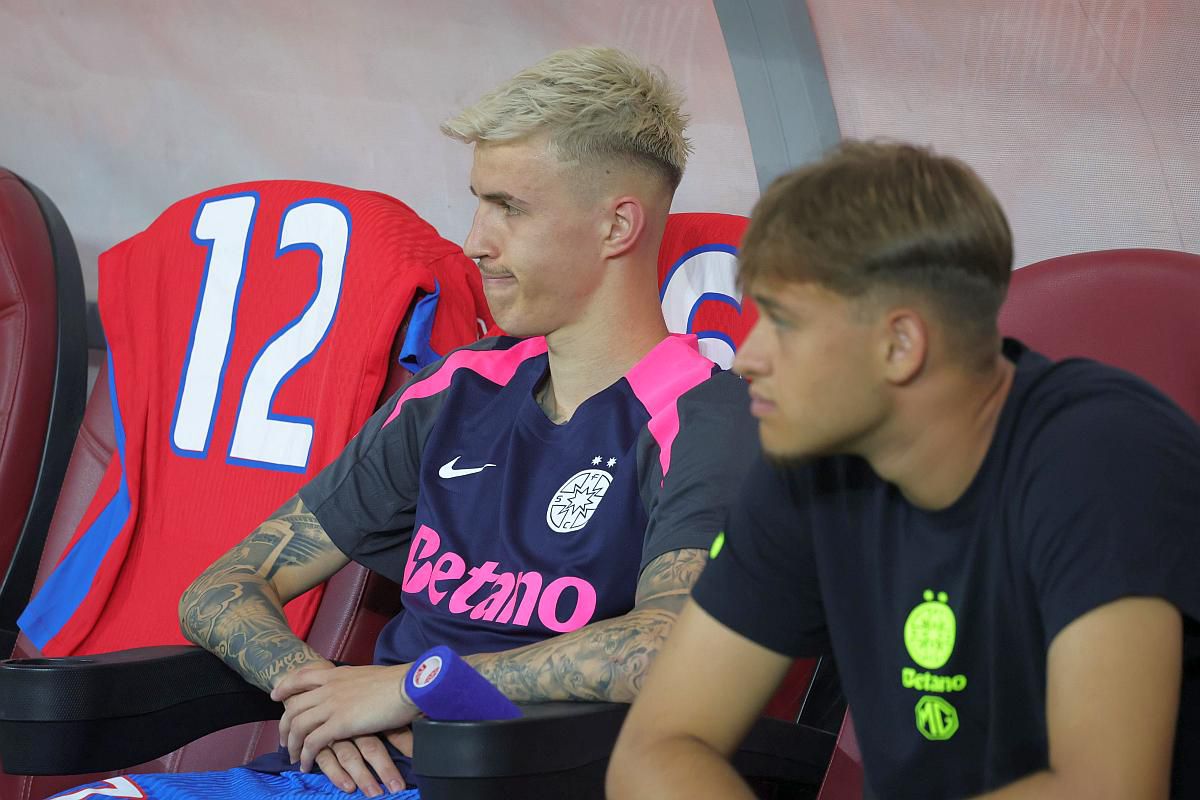 Schimbat de Becali la pauză, Tavi Popescu a reacționat nervos » Imaginile surprinse de fotoreporterul GSP