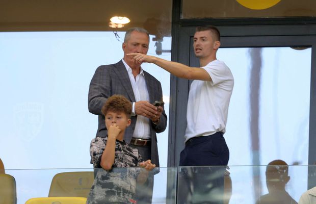 Absent de la FCSB - Shkendija, a urmărit meciul din tribune cu Teia Sponte