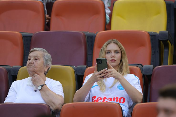 Anca Surdu, iubita lui Denis Alibec, la FCSB - Shkendija / Foto: Ionuț Iordache (GSP)