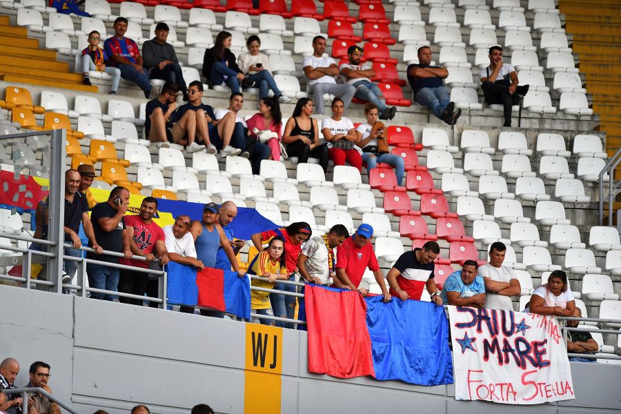 34 de fani blazaţi prezenţi la Guimaraes să susţină FCSB