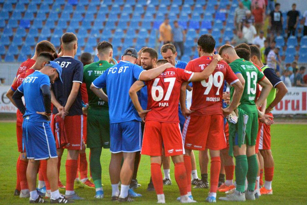 FC BOTOȘANI - CLINCENI 2-2 // Marius Croitoru, dezamăgit: „Suntem fraierii de serviciu!”