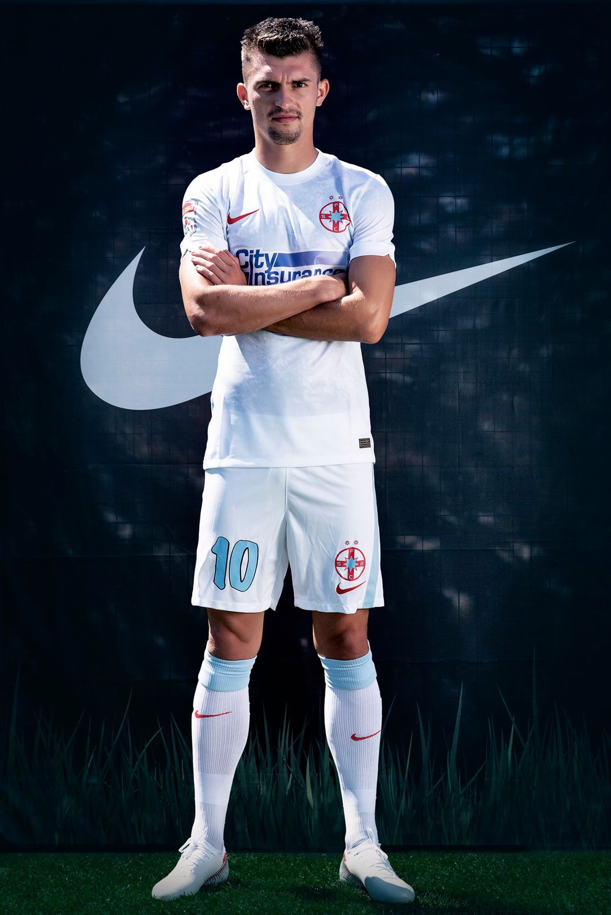 GALERIE FOTO FCSB îşi inaugurează echipamentul de deplasare la meciul de acasă cu Viitorul!